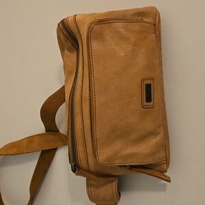 Spikes & Sparrow Bronco Leather Belt Bag Fanny Pack Crossbody Sling Tan
